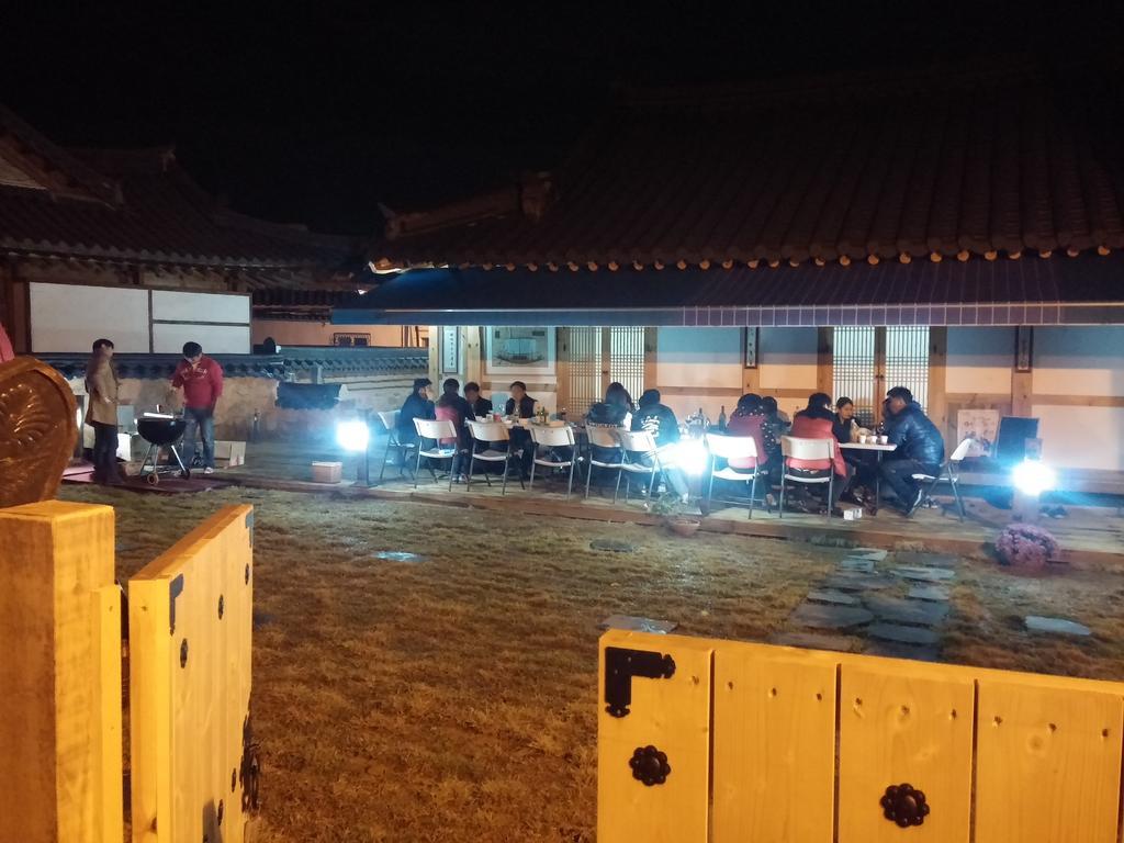 Hotel Jiwoo Dang Jeonju Esterno foto