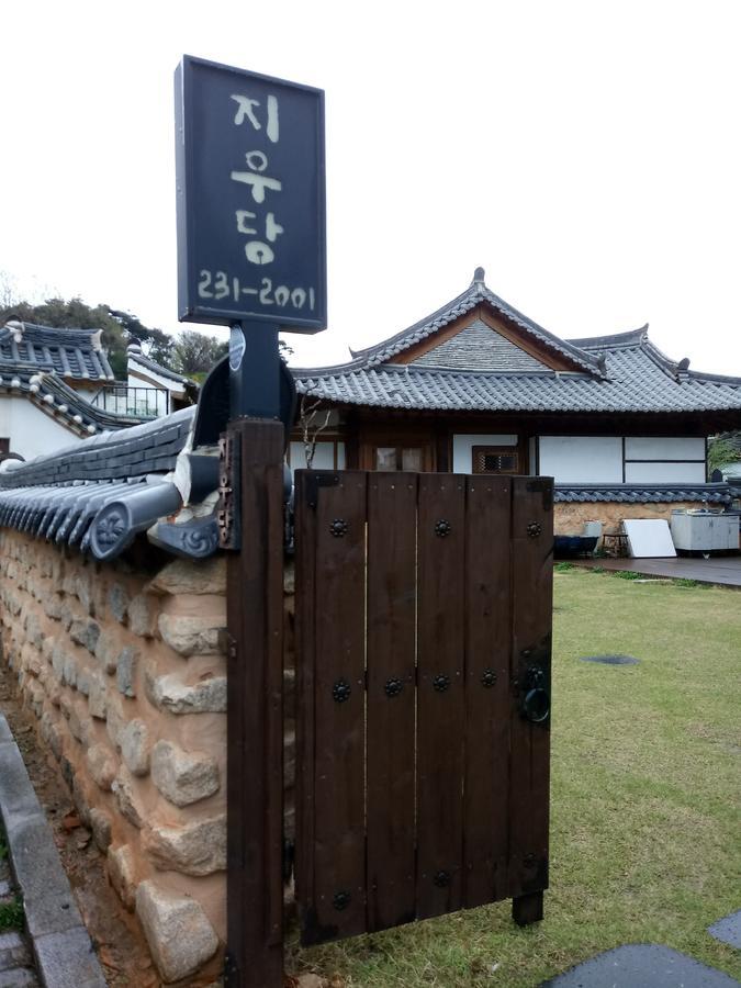 Hotel Jiwoo Dang Jeonju Esterno foto